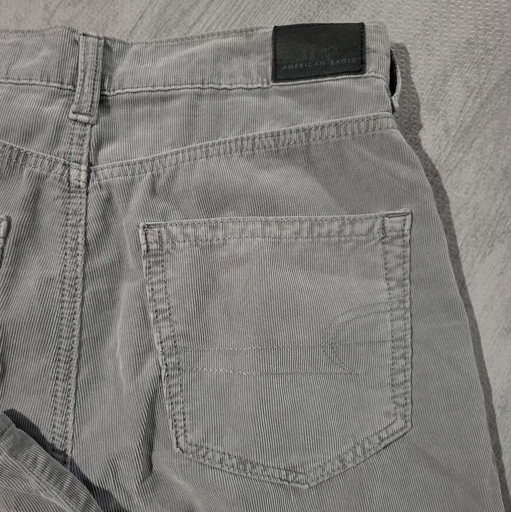 Mom Jean Grey Cacky Style American Eagle Size 2